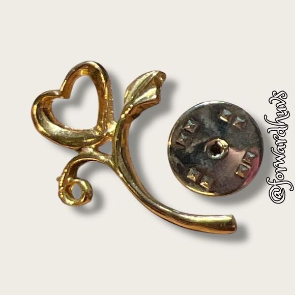 Bundle Sale 3 for $15 | Gold Tone Heart and Leaf Pin – 1” - Picture 5 of 7